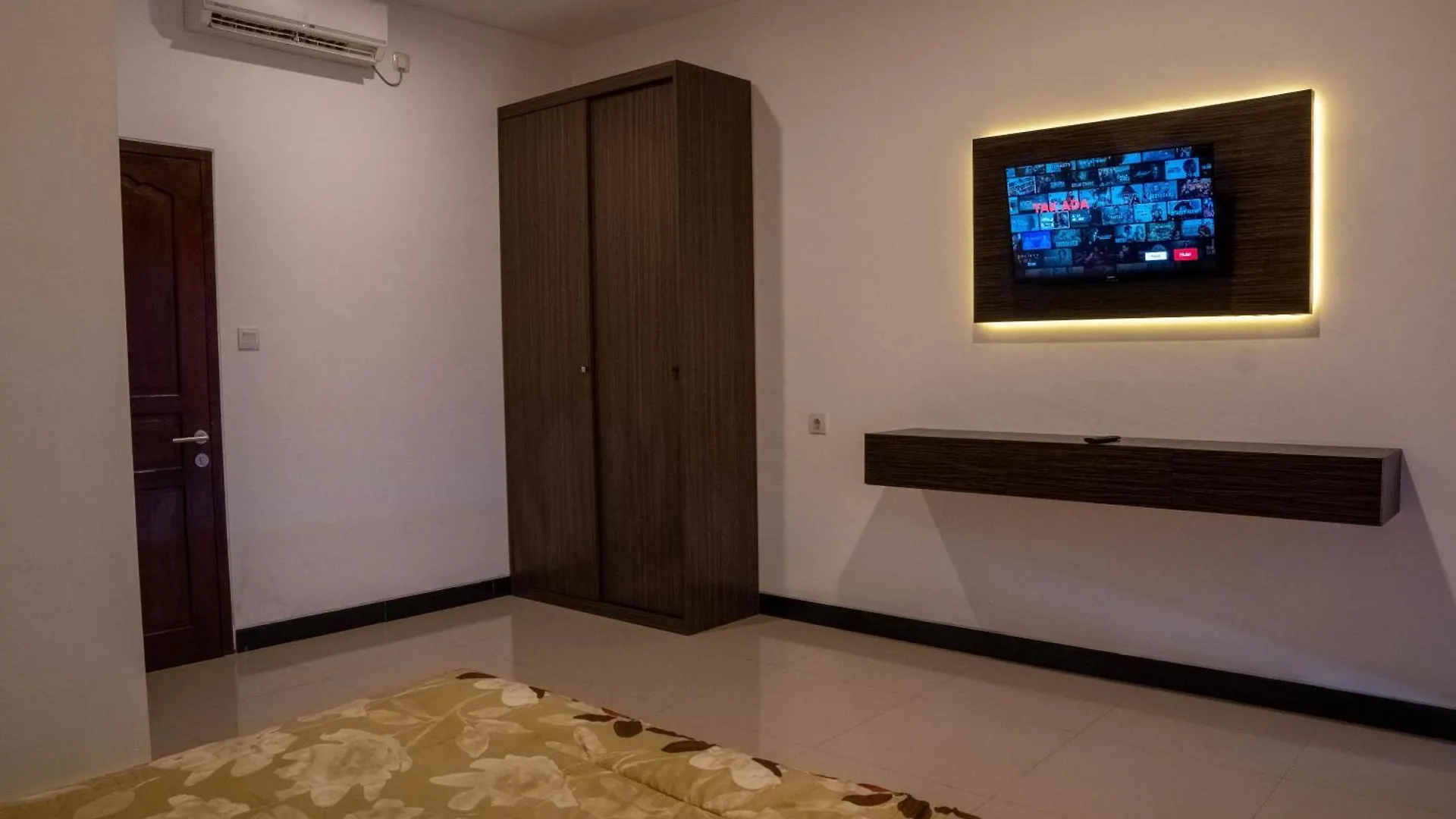 Taked Bali House Ungasan - Monthly Rate Available Hotel Uluwatu  2*, Uluwatu (Bali) Indonesia